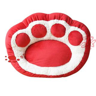 Плюшевый подарок для домашних животных Мягкая кровать для домашних животных в виде лапы